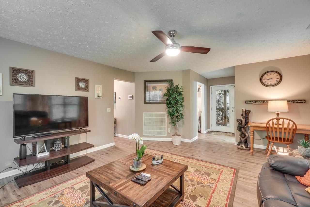 Gatlinburg Vacation Rental Balcony With Hot Tub! Bagian luar foto