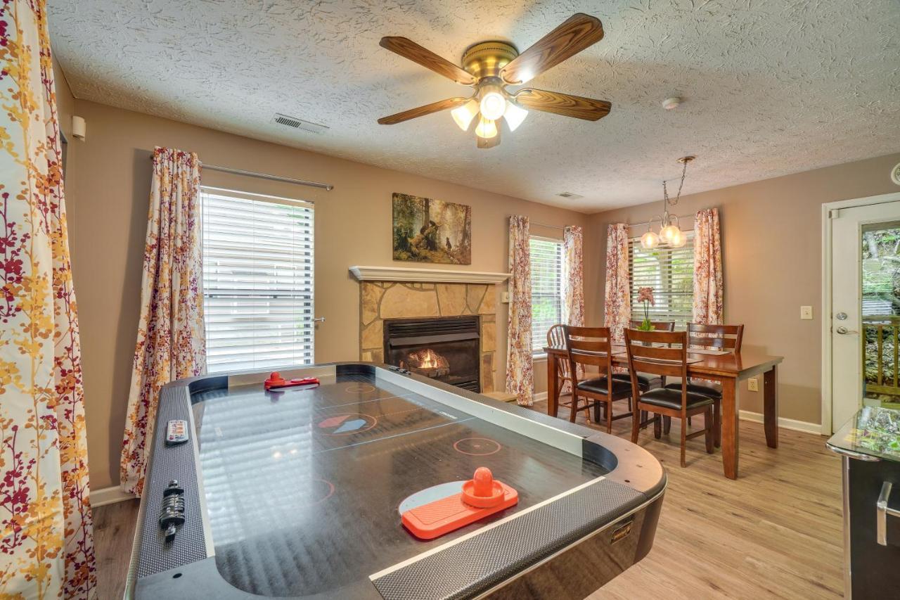 Gatlinburg Vacation Rental Balcony With Hot Tub! Bagian luar foto